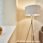 Mmm | * Budapest
