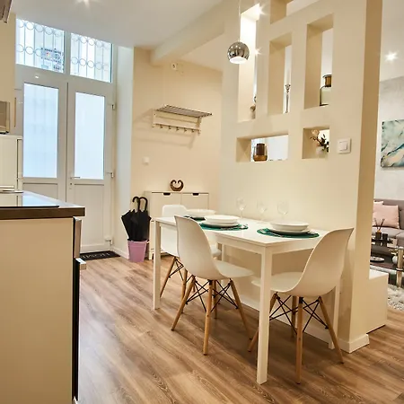Mmm | Apartment