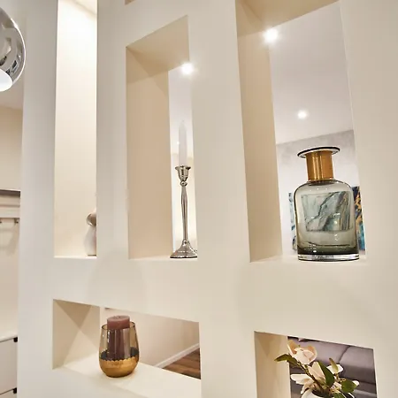 Mmm | Apartment *