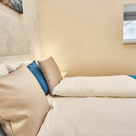 Mmm | Apartment