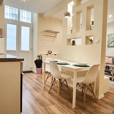 Apartment Mmm |